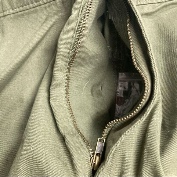 ONLY NECESSITIES, Olive Green Women’s Cargo Pants Inseam 27.5 Size 34WP Capri - Picture 14 of 16